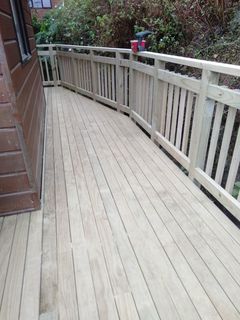 High Level Deck & Balustrade