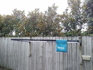 Clothesline, Fold-down